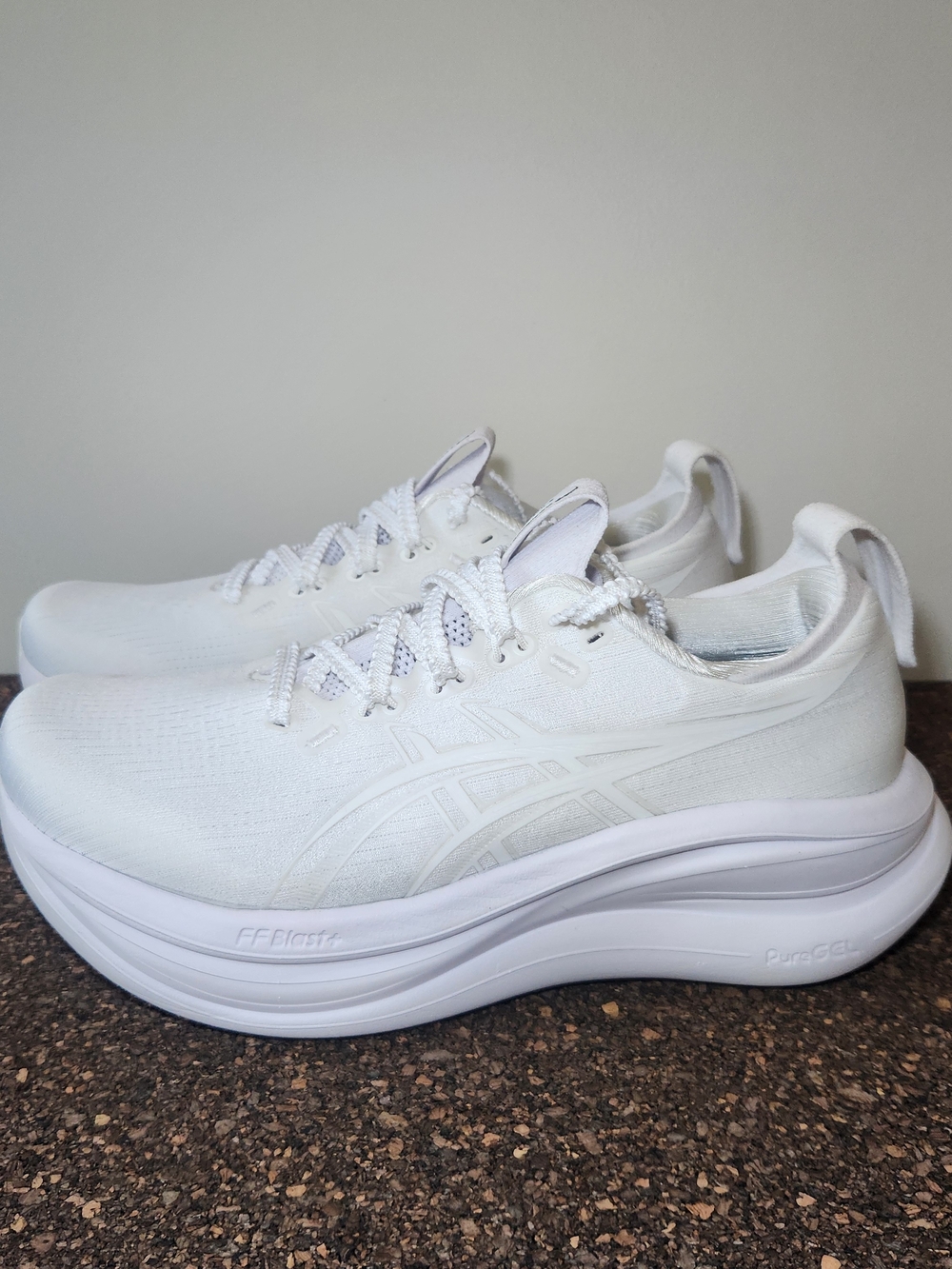 ASICS Gel Nimbus 28 Running Shoes Womens Size 7 Wide - Picture 11 of 11